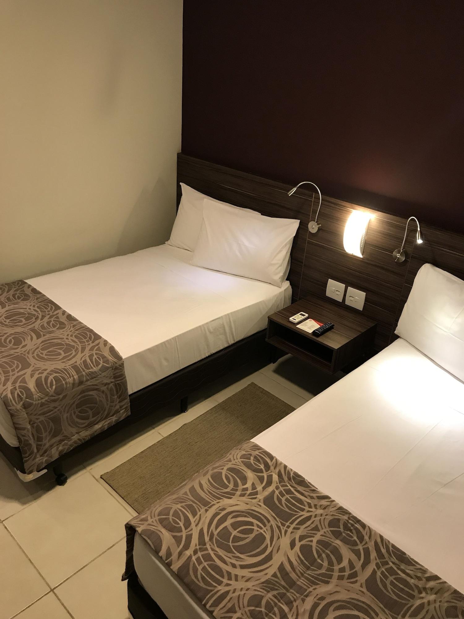 Nobile Inn Dutra Rio De Janeiro サン・ジョアン・デ・メリチ エクステリア 写真