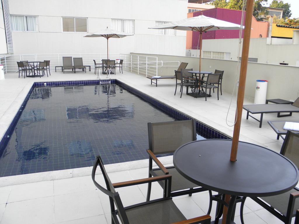 Nobile Inn Dutra Rio De Janeiro サン・ジョアン・デ・メリチ エクステリア 写真