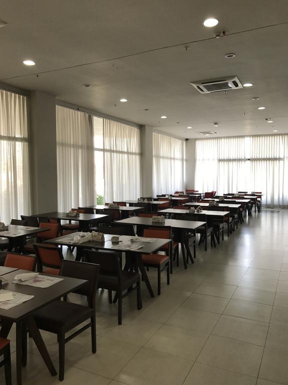 Nobile Inn Dutra Rio De Janeiro サン・ジョアン・デ・メリチ エクステリア 写真