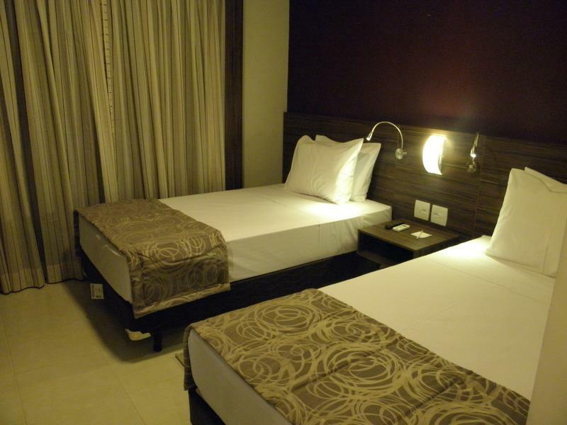 Nobile Inn Dutra Rio De Janeiro サン・ジョアン・デ・メリチ エクステリア 写真